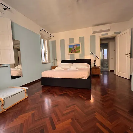 Yema Amphitheater 93-lucca Apartment